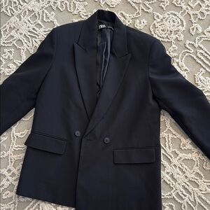 Zara Black Blazer Classic Structured Design